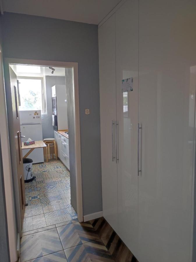 Single Room No.3 In The Very Center Of Warsaw Varsóvia Exterior foto